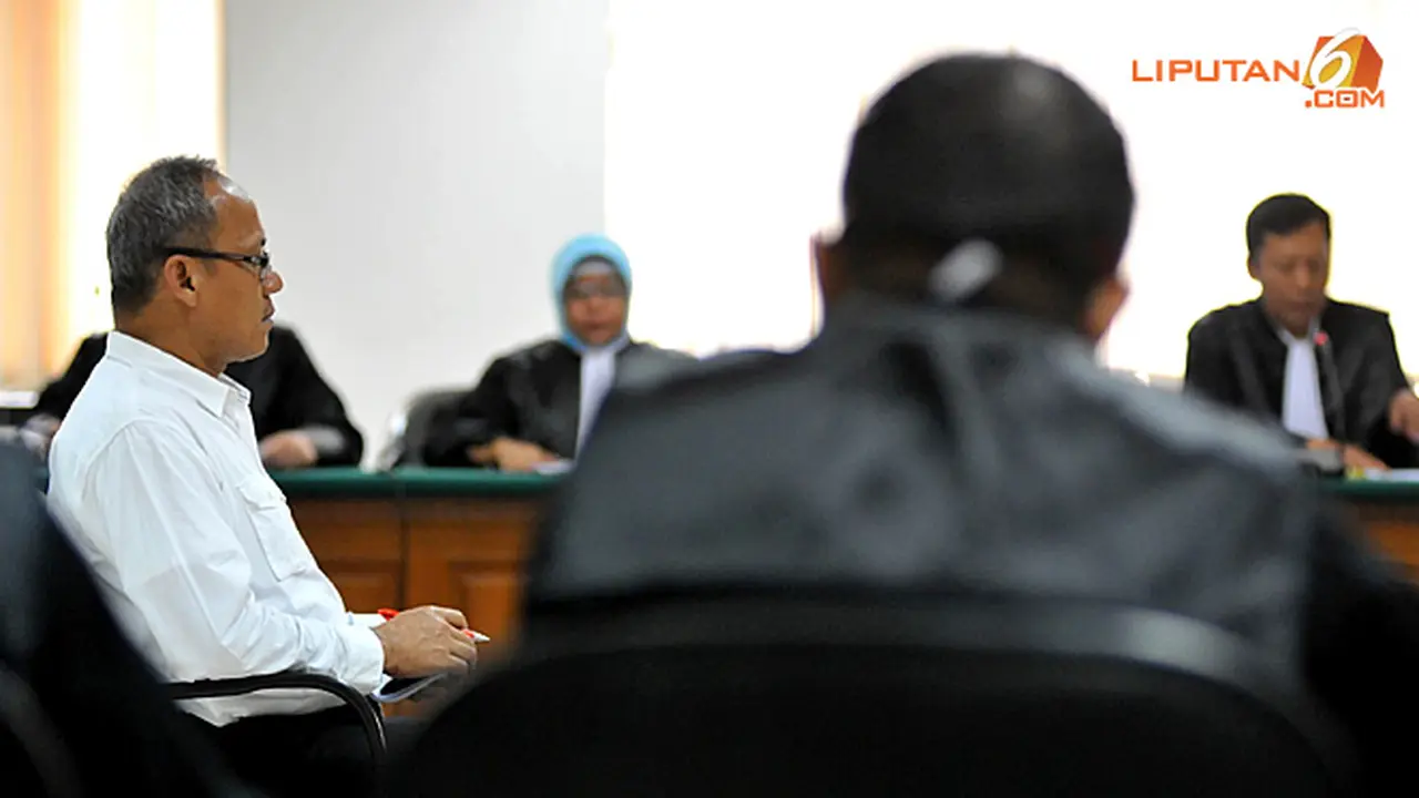 sidang-deddy-kusdinar-131119c.jpg