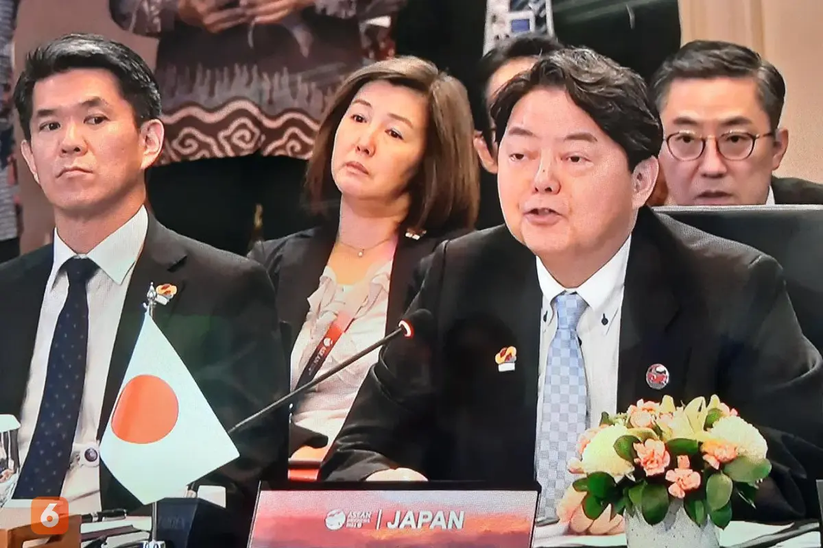 Menlu Jepang Hayashi Yoshimasa di acara pertemuan 56th ASEAN Foreign Ministers' Meeting (56th AMM), ASEAN Post Ministerial Conference (PMC) di Jakarta, Kamis (13/7/2023). Dok: Tommy Kurnia/Liputan6.com