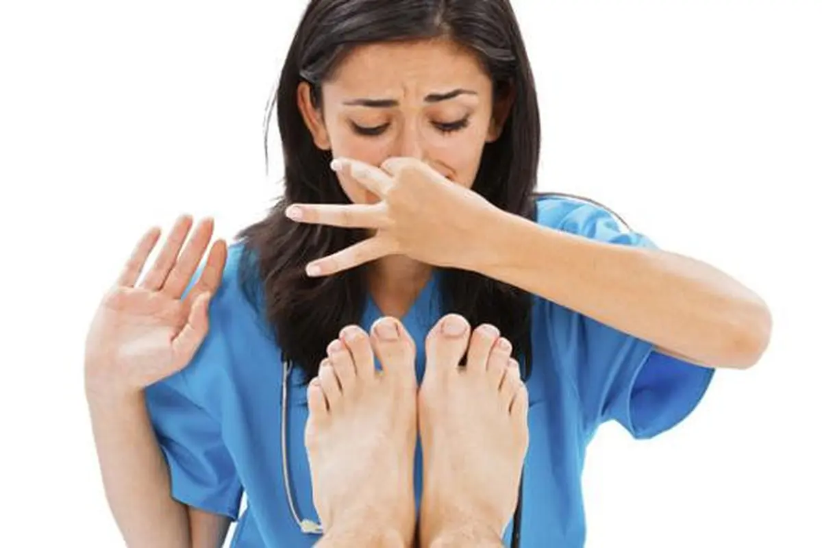 Usir Bau Kaki