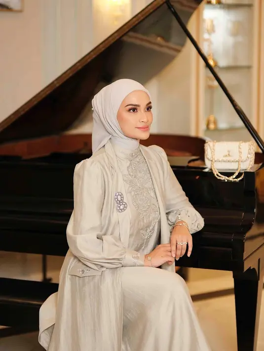 Selain aktif di partai dan dunia modeling, Putri Zulhas juga aktif sebagai seorang pengusaha, [Instagram.com/putri_zulhas]