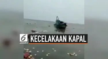 Akibat terhantam ombak yang kencang, sebuah kapal bermuatan sembako terhembas dan tenggelam di laut. Beruntung tidak ada korban jiwa dalam kecelakaan yang terjadi di perairan Juante tersebut.