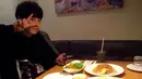 Chanyeol EXO mempunyai restoran Italia yang bernama Viva Polo. Restoran ini sudah punya cabang di seluruh Seoul. Namun sebuah kabar menyebutkan jika Chanyeol kerapa terlihat di cabang Gangdongu. (Foto: koreaboo.com)