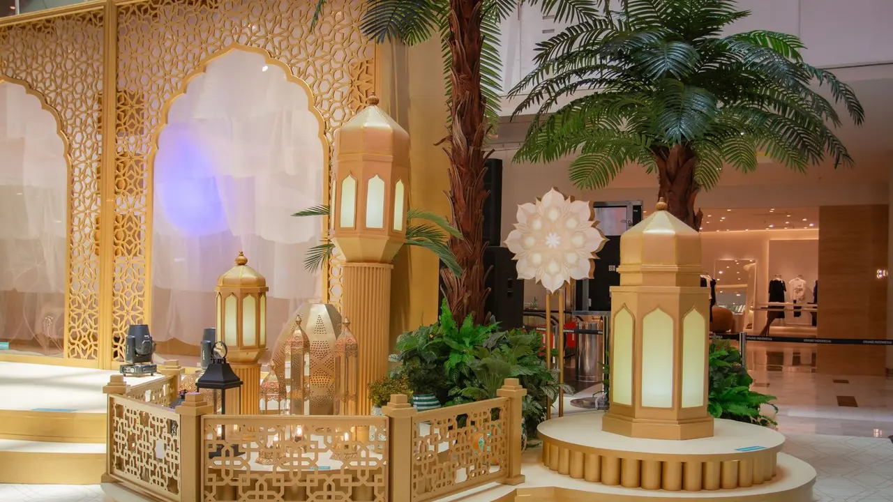 Instalasi Seni Radiant Ramadan