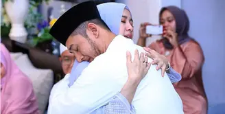 Pernikahan Laudya Cynthia Bella dan Engku Emran dikabarkan pada bulan September tahun ini. Meski demikian, hingga saat ini pihak yang bersangkutan belum memberikan konfirmasi kapan tepatnya acara itu akan diadakan. (Instagram/adittriyadi_)