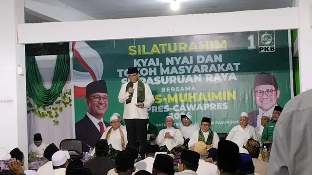 Pasangan bacapres dan bacawapres dari Koalisi Perubahan Anies Baswedan dan Muhaimin Iskandar (Cak Imin) di Ponpes Terpadu Al Yasini, Pasuruan, Jawa Timur, Kamis (28/9/2023). (Liputan6.com/Winda Nelfira)