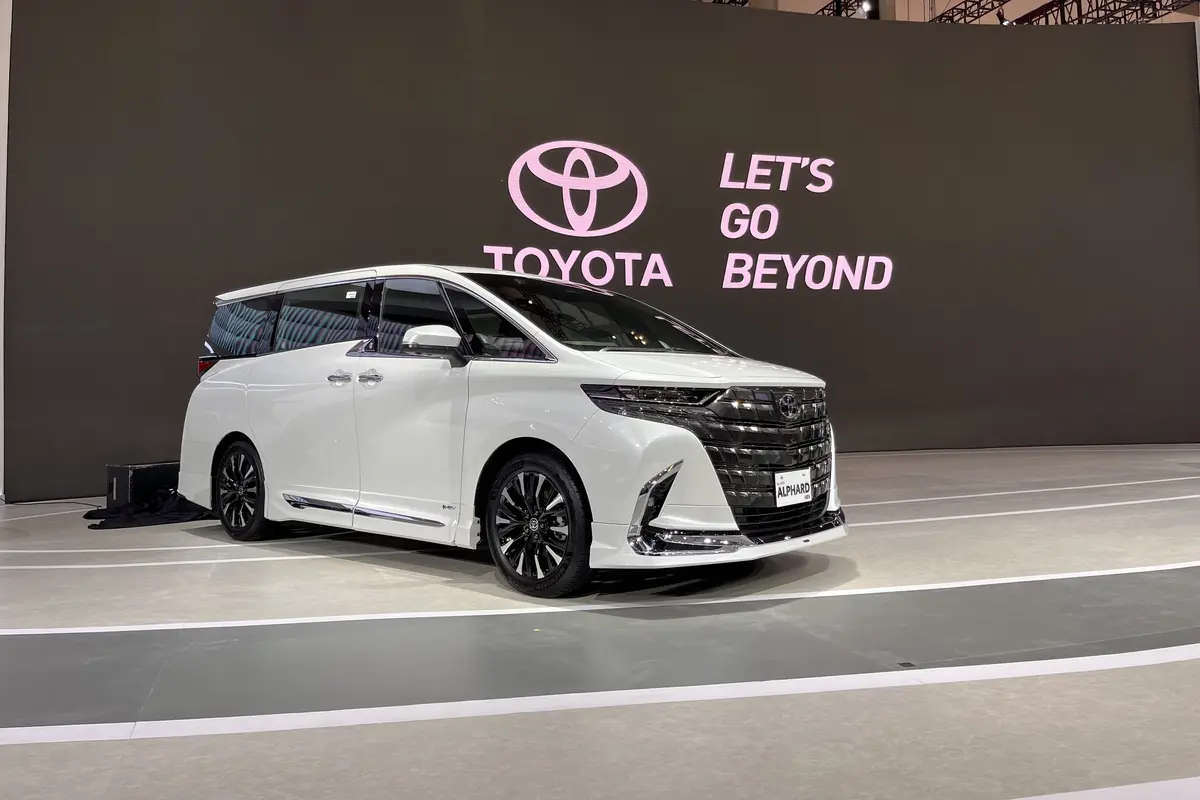 All New Toyota Alphard HEV