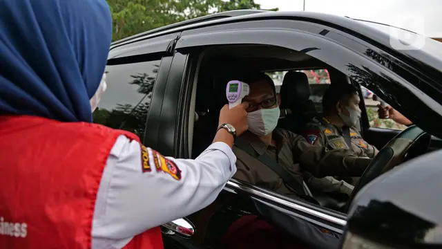 Suasana Rest Area Km 62 Jakarta - Cikampek