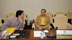 Plt Ketua Fraksi Partai Golkar, Kahar Muzakir (kanan) didampingi Sekertaris Fraksi Partai Golkar Aziz Syamsuddin saat memimpin Rapat Pleno Fraksi Partai Golkar di Kompleks, Parlemen, Senayan, Jakarta, Jumat (30/9). (Liputan6.com/Johan Tallo)