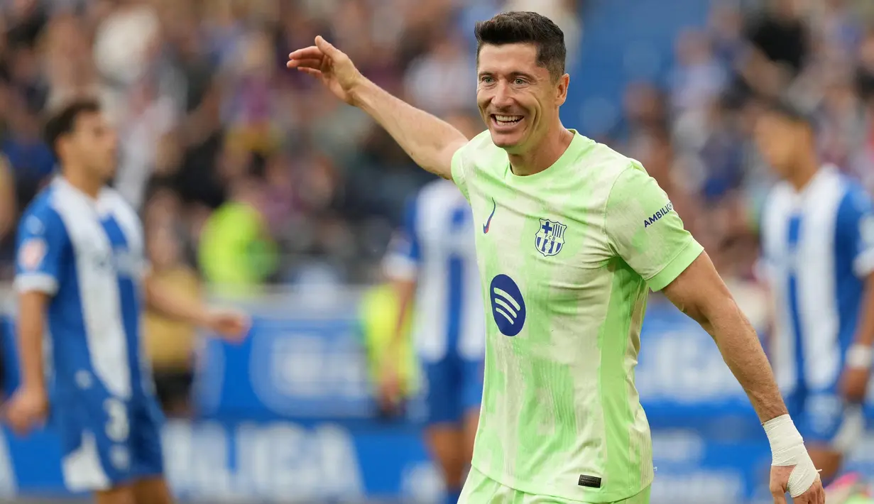 Gol Robert Lewandowski masing-masing dicetak pada menit ke-7, 22, dan 32. (Cesar Manso/AFP)