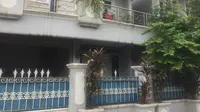 Rumah Ketua KPK Agus Rahardjo mendapat teror benda mirip bom (Liputan6.com/ Muhammad Radityo Priyasmoro)