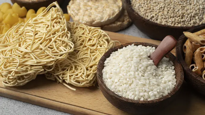 Ilustrasi mi dan nasi