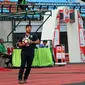 Pelatih Persebaya Alfredo Vera (Dimas Angga Perkasa)