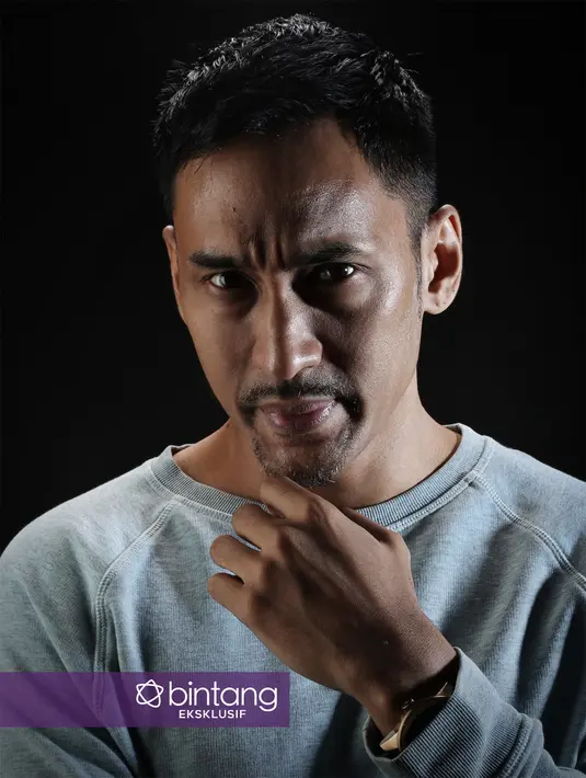 "Waktu kemarin itu ya, musibah. Sekarang gue sudah aktif di olahraga seperti sepeda, boxing dan sekarang sama teman gue lagi berusaha untuk produksi film. Genrenya drama komedi, ya itu dulu sih maunya," ujarnya. (Bambang E. Ros/Bintang.com)