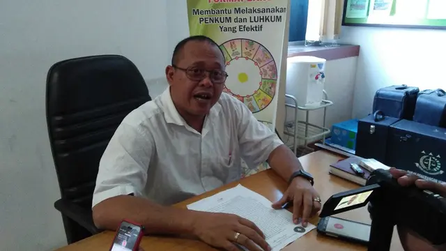 Kepala Seksi Penerangan Hukum kejati Sulsel, Salahuddin akui ada tim khusus kejar Jentang, buronan kasus dugaan penyewaan lahan negara Buloa Makassar (Liputan6.com/ Eka Hakim)