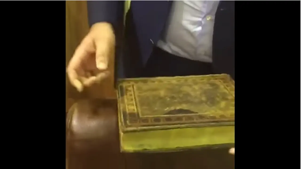 Penampakan Kabah dalam Alquran Kuno Ini Bikin Merinding