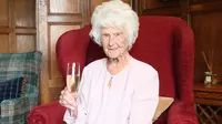 Grace Jonas baru saja berulang tahun yang ke 111 tahun pada Sabtu (16/09/17) (gloucestershirelive)