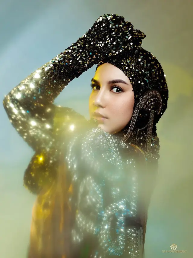 7 Pemotretan Terbaru Irish Bella dengan Tema Unstopable Sparkling