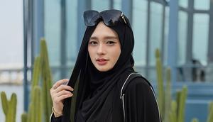 Menyadari kesibukannya menggunung, Inara Rusli kini mulai menerapkan gaya hidup sehat. Setidaknya, ada tiga hal yang belakangan ini dipraktikannya. (Foto: Dok. Instagram @mommy_starla)