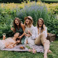 Ilustrasi Kebersamaan Credit: pexels.com/Elly