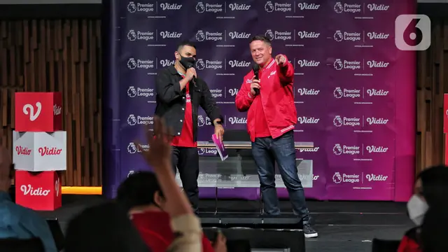 Michael Owen Berbagi Pengalaman Sepak Bola kepada Penggemar di Indonesia