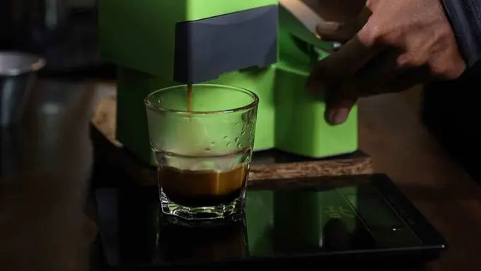 Jangan Sedih, Kini Kamu Bisa Buat Kopi Seenak di Coffee Shop