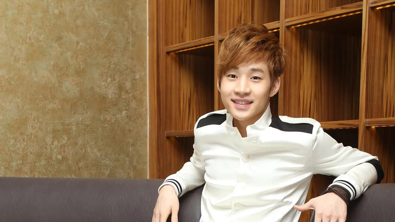 Henry Super Junior-M Borong Piala di Acara Musik Singapura