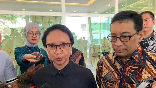 Menteri Luar Negeri RI, Retno Marsudi ketika ditemui awak wartawan di Aula Kantin Diplomasi, Selasa 28 Januari 2020.