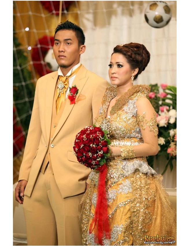 Suami 7 Tahun Lebih Muda, Ini 6 Potret Lawas Okie Agustina dan Gunawan Dwi Cahyo