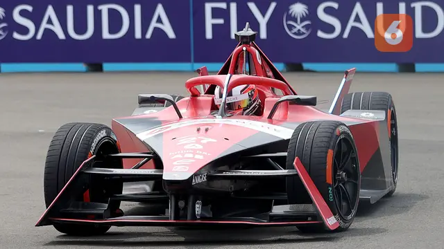 Sesi Kualifikasi Balapan Formula E 2023