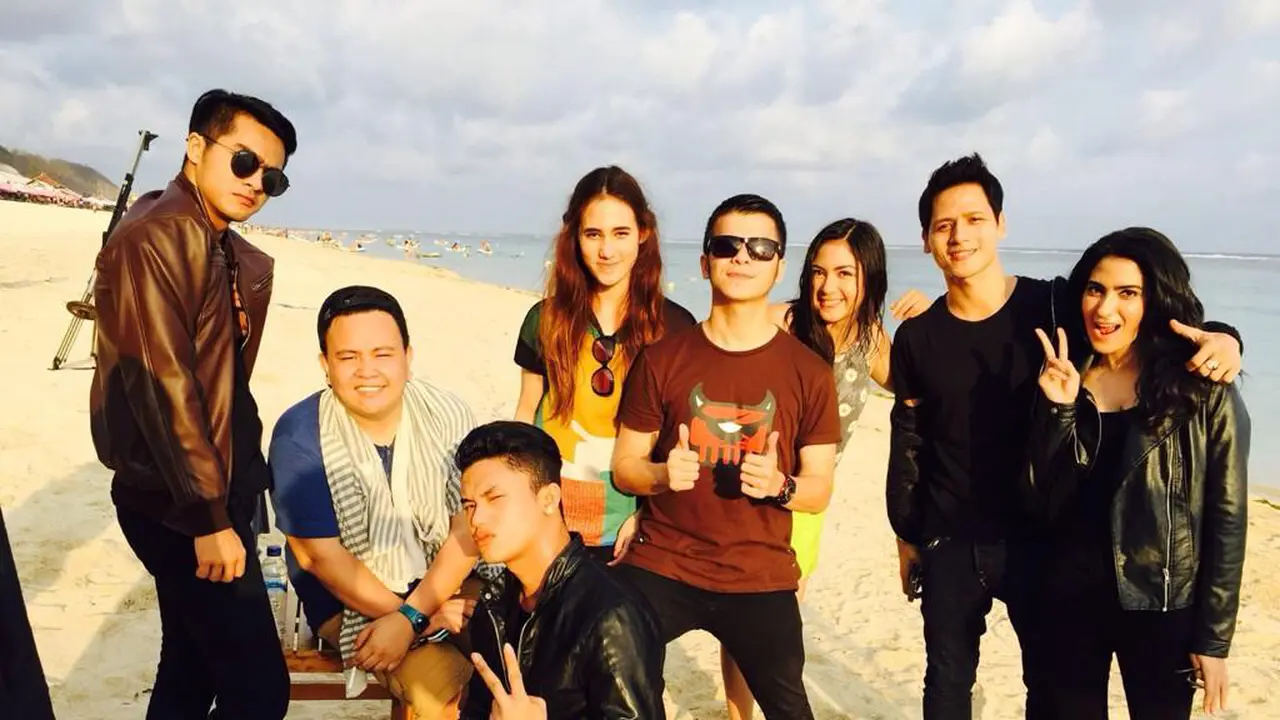 Dikejar 3 Cowok, Jessica Mila Liburan di Bali