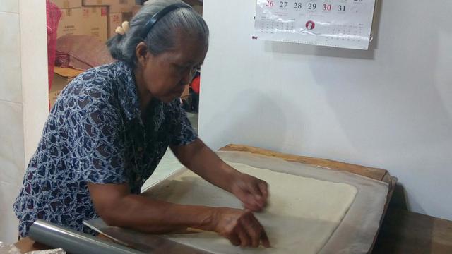 Ladu Kudapan Manis dari Kota Batu Manis yang Bikin Langgeng Seduluran