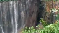 Wisata air terjun Tumpek Sewu diterjang banjir lahar Gunung Semeru (Istimewa)