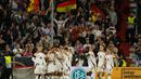Pemain Jerman melakukan selebrasi atas gol yang dicetak oleh Jamie Leweling pada laga lanjutan Grup A3 UEFA Nations League melawan Belanda di Allianz Arena, Jerman, Selasa (15/10/2024) dini hari WIB. (AFP/Odd Andersen)