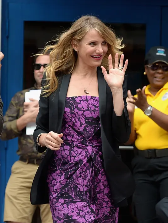 Bertambahnya usia seolah tak memudarkan pesona Cameron Diaz. Di usianya yang 43 tahun, aura kecantikan bintang film Charlie Angle’s ini masih terpancar saat dia berpose di depan kamera. (GUSTAVO CABALLERO/GETTY IMAGES NORTH AMERICA/AFP)