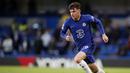 Mason Mount - Pemain muda Chelsea ini tampil apik di final Liga Champions. Mount sukses membuat 22 umpan termasuk 1 assist bagi gol Havertz. (Peter Cziiborra/Pool via AP)