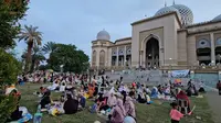 Pulih dari Bencana, Potret Suasana Ngabuburit dan Berburu Takjil Ala Warga Aceh