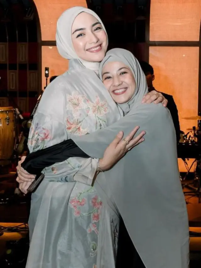 Gaya Santun Natasha Rizky di Ulang Tahun Citra Kirana ke-30. [@natasharizkynew]