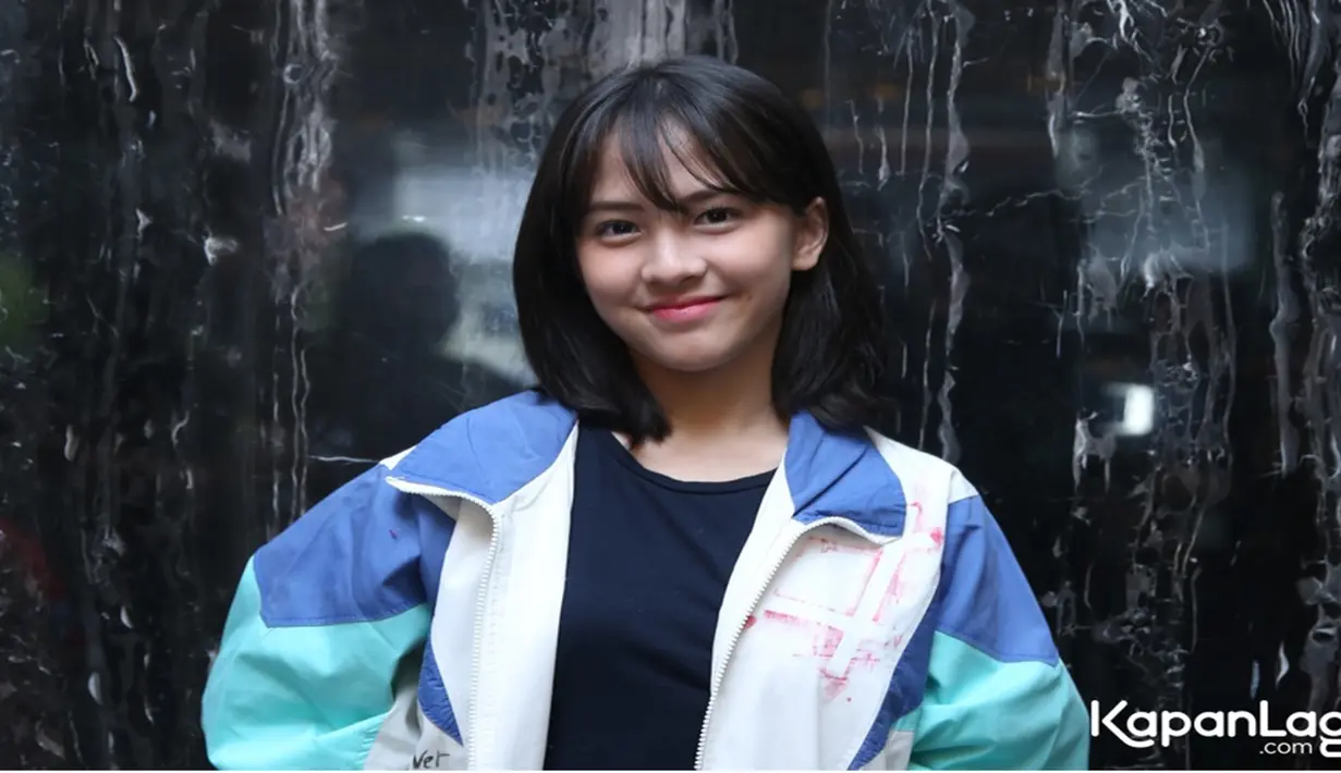 Adhisty Zara gadis cantik kelahiran 21 Juni 2003 ini dikenal sebagai salah satu anggota dari JKT48. Ia aktif menjadi anggota JKT48 yang berada di tim T sejak tahun 2016. (Kapanlagi.com/Nurwahyunan)