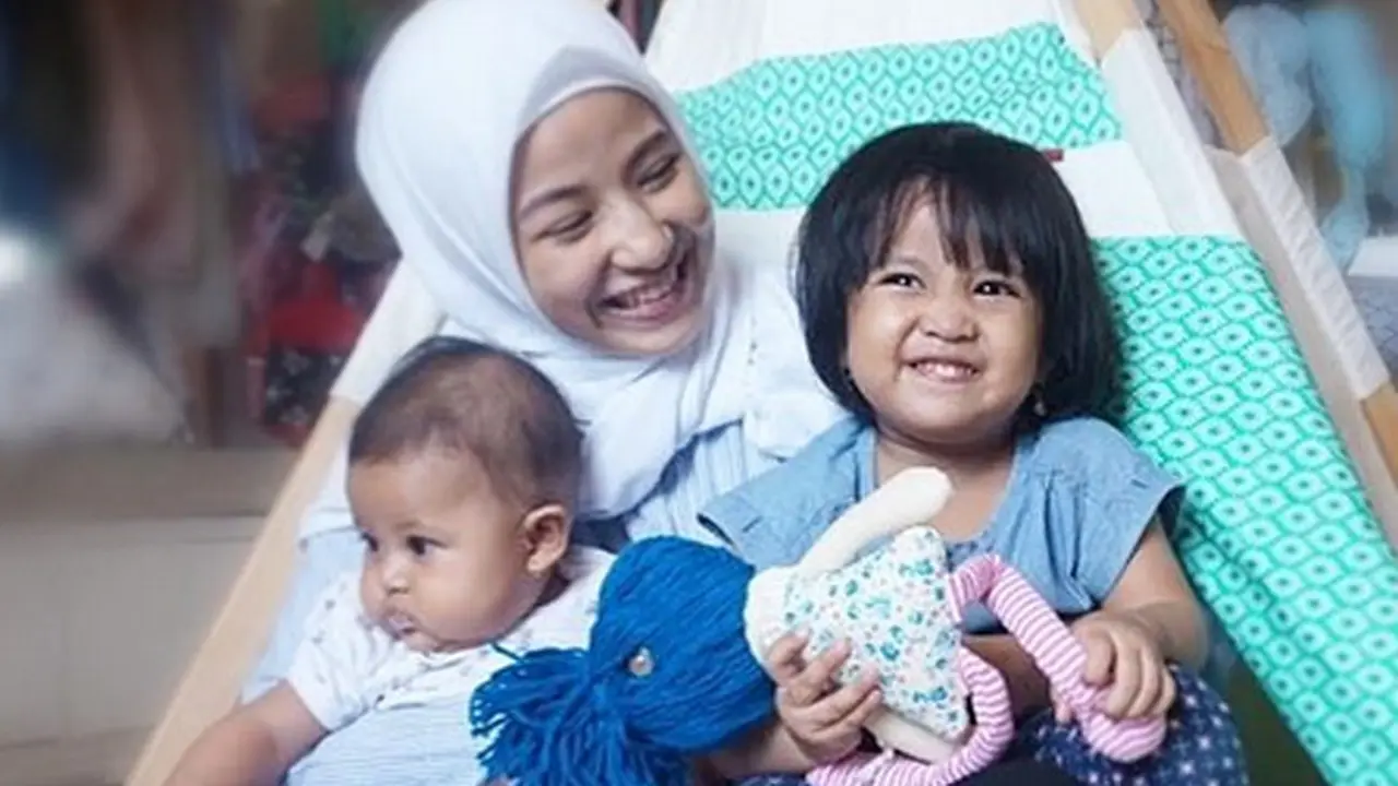 [Bintang] Natasha Rizki dan Desta