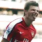 Penyerang Arsenal, Andrey Arshavin merayakan golnya ke gawang Blackburn dalam lanjutan Liga Premier di Emirates Stadium, London, 14 Maret 2009. AFP PHOTO/Glyn Kirk