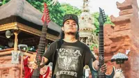 Musisi Anak Agung Gde Mahardika alias Gung Sincan baru-baru ini mendirikan band baru, Infernal Lamentations bareng Agustinus Widi dan Oki Fadlhan. (Foto: Dok. Instagram @gungsincan)