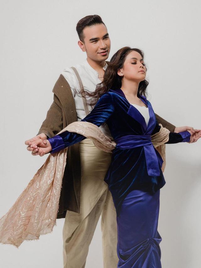 Gaya Pemotretan Putri D'Academy 4 dan Hari LIDA Dengan Tema Titanic. (Sumber: Instagram/@aldosinarta)