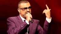 Menurut sang juru bicara, penyanyi dan penulis lagu George Michael meninggal pada pukul 01.42 Minggu (25/12) pagi. Namun, dalam pernyataan itu tak dijelaskan secara detil soal penyebab meninggalnya Michael. (REUTERS/Heinz-Peter/File Photo)