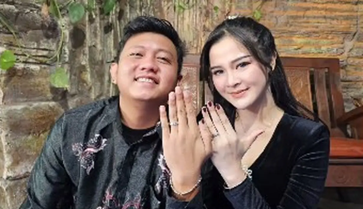 <p>Denny Caknan dan Bella Bonita (sumber: Instagram/denny_caknan)</p>