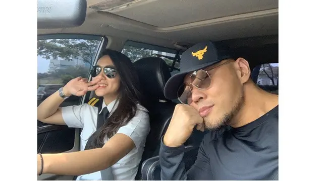 7 Potret Athira Farina dengan Seleb, Pilot yang Dijodohkan Irwan Mussry untuk El Rumi