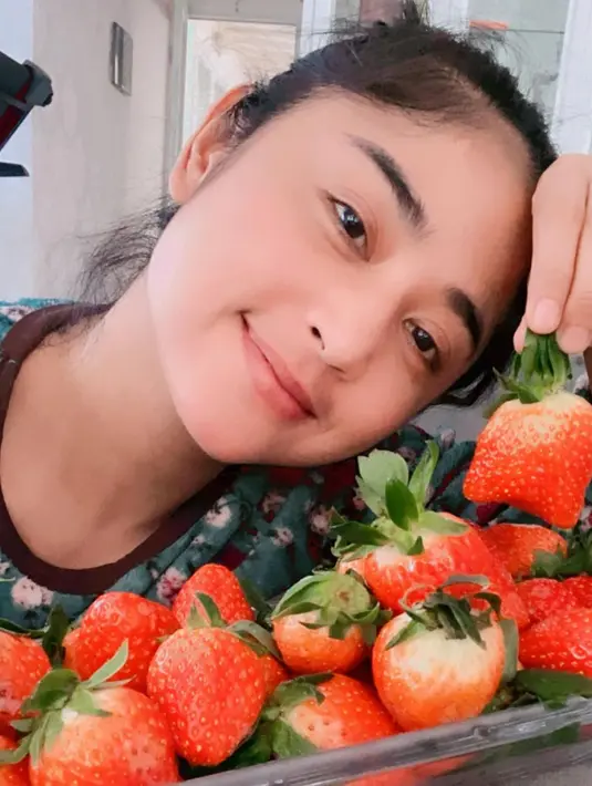 Dewi Perssik (Instagram/dewiperssikreal)