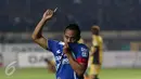 Kapten Persib, Atep melakukan selebrasi usai usai mencetak gol ke gawang Mitra Kukar di laga semi final leg kedua Piala Presiden 2015 di Stadion Si Jalak Harupat, Bandung, Sabtu (10/10/2015). Persib unggul 3-1. (Liputan6.com/Helmi Fithriansyah)
