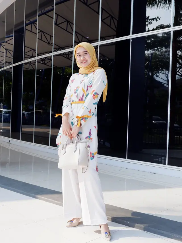 7 Potret Terbaru Ellen Nita, Eks Cherrybelle yang Jarang Tersorot