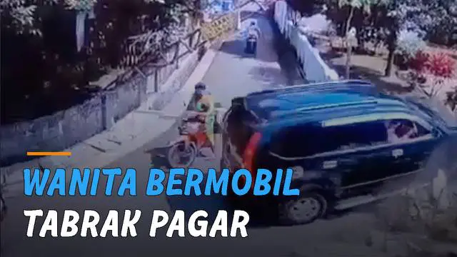 Mobil menabrak pagar cor pekarangan warga hingga hancur dan laju terhenti oleh pohon.