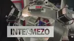 Seorang insinyur bernama Adam Beer menciptakan sebuah robot yang mampu memecahkan permainan rubik hanya dengan waktu 0,88 detik